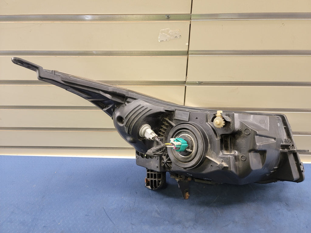 🔥2011 - 2016 Chevrolet Cruze Headlight Driver Left LH Halogen OEM 3943