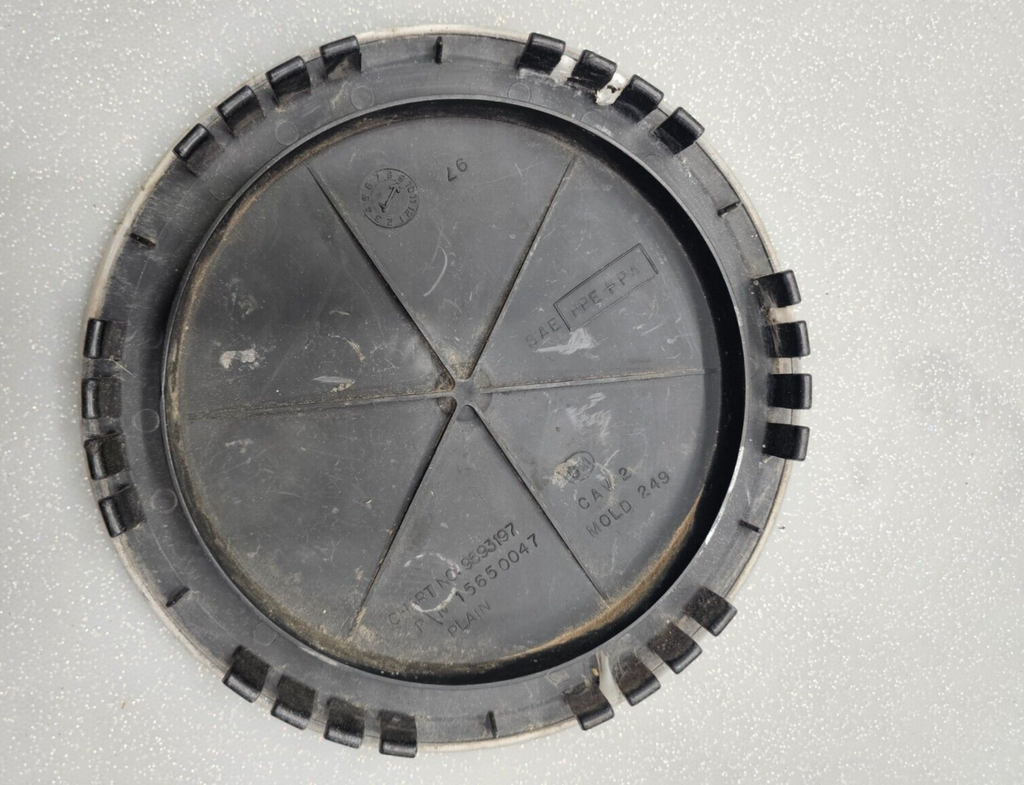 92-99 GMC Chevy 4x4 Truck Suburban Tahoe Front Rear Wheel Center Cap Hubcap GRAY