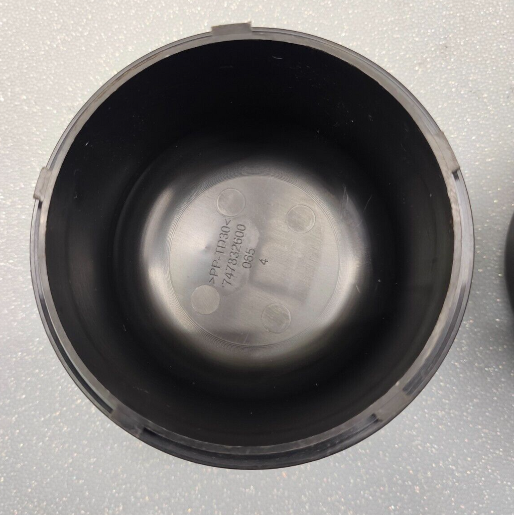🔥10-22 Equinox Colorado Headlight Headlamp Bulb Dust Cap Access Cover Assembly