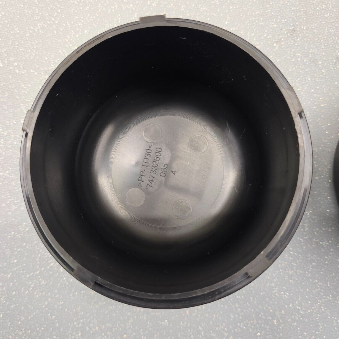 🔥10-22 Equinox Colorado Headlight Headlamp Bulb Dust Cap Access Cover Assembly
