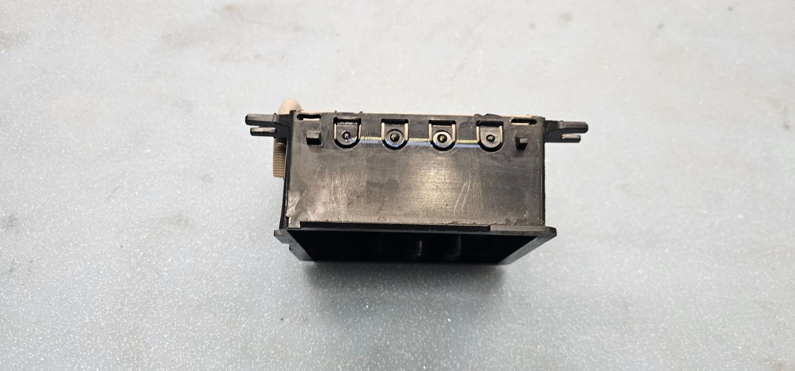 🔥00-05 Chevy Impala Dash Right Passenger AC HVAC A/C Heater Air Vent TAN OEM