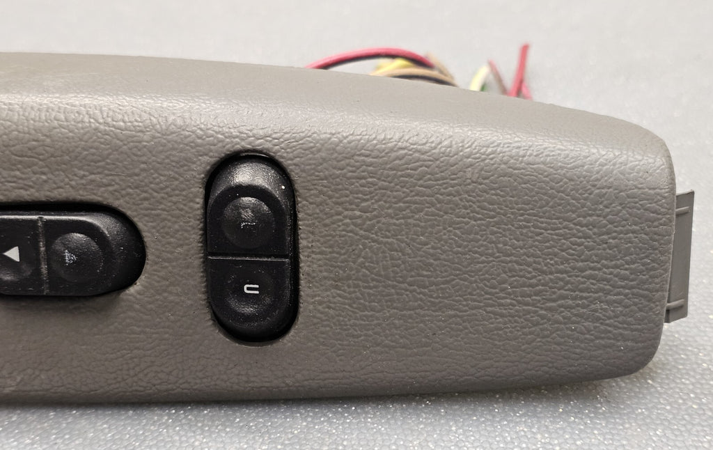 03-08 Ford  E150 E250 Front Right Passenger Door Mirror Window Lock Switch Gray