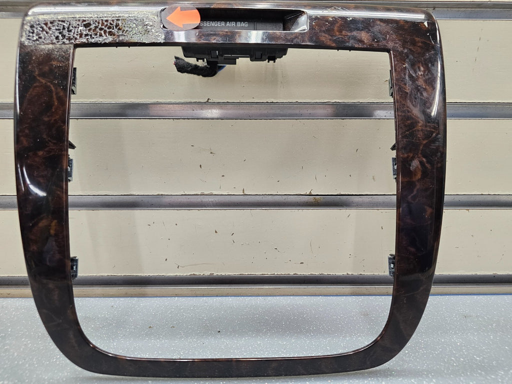 06-13 Chevy Impala Center Dash AM FM Radio Stereo Trim Panel Bezel Woodgrain OEM