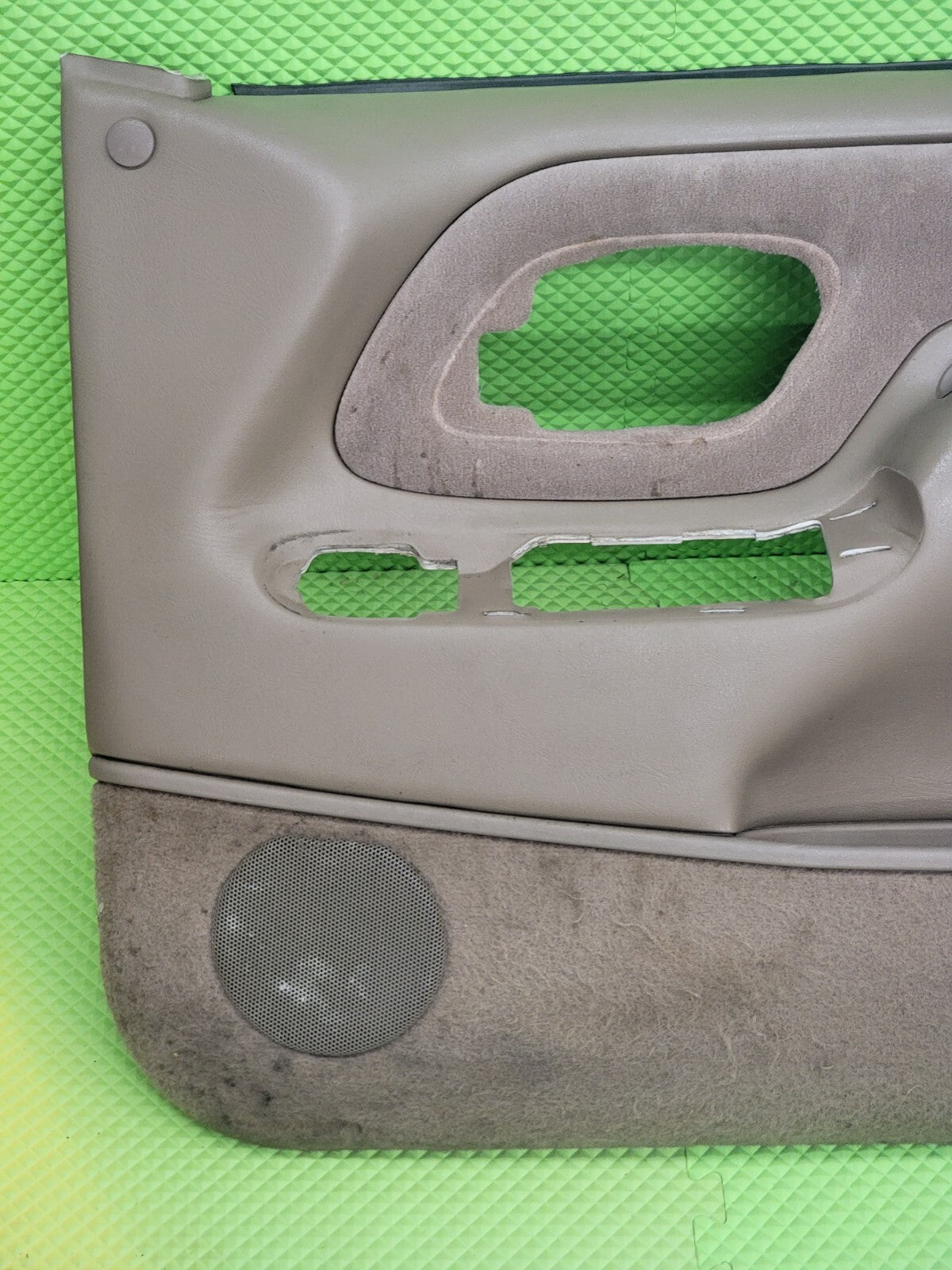 🔥95-99 Chevy GMC Silverado C/K Door Panel Front RIGHT Passenger GRAY auto D2