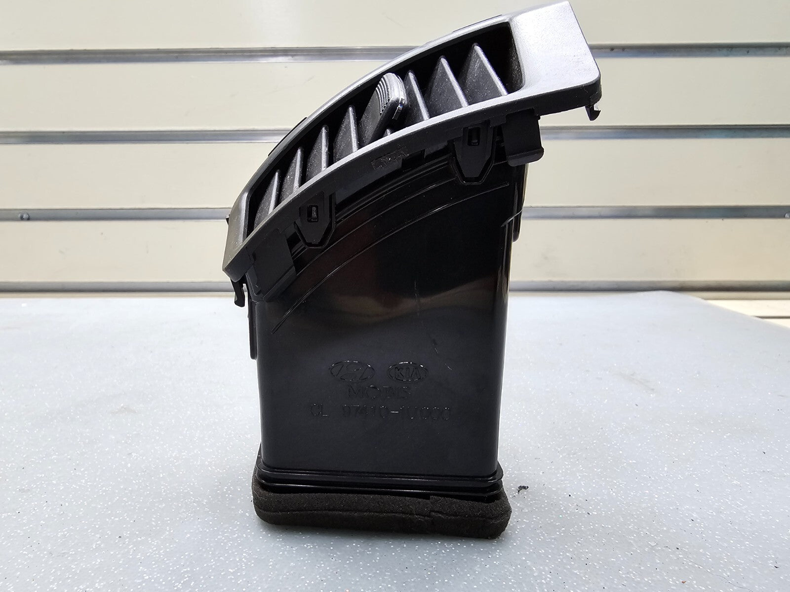 11-13 Kia Sorento Dash Left AC Heater Filter Air Vent Duct Assembly Grille Black