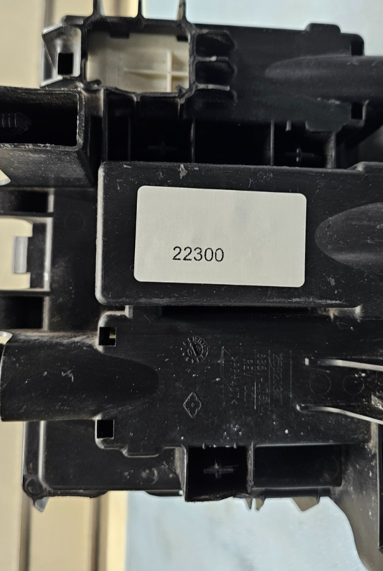 🔥07-09 Equinox Torrent Engine Fuse Relay Box Control Junction Module TIPM Unit