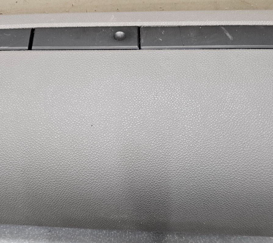 🔥07-13 Silverado SIERRA Dash UPPER GLOVE BOX Storage Compartment Door Gray