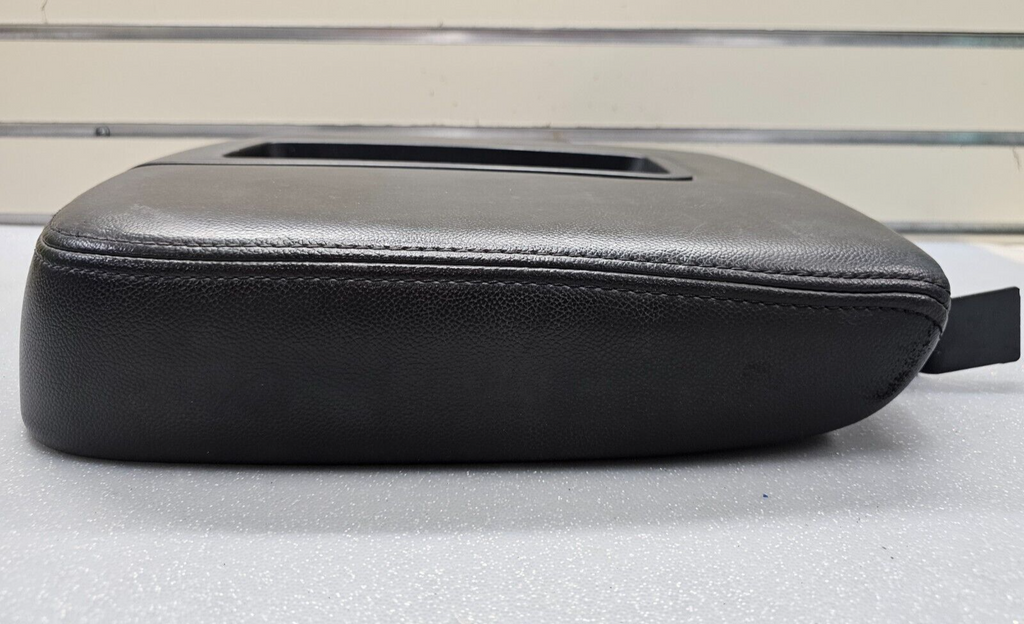 🔥07-13 Tahoe Suburban Yukon Leather Console Lid Armrest Cover Top Pad Black JS5