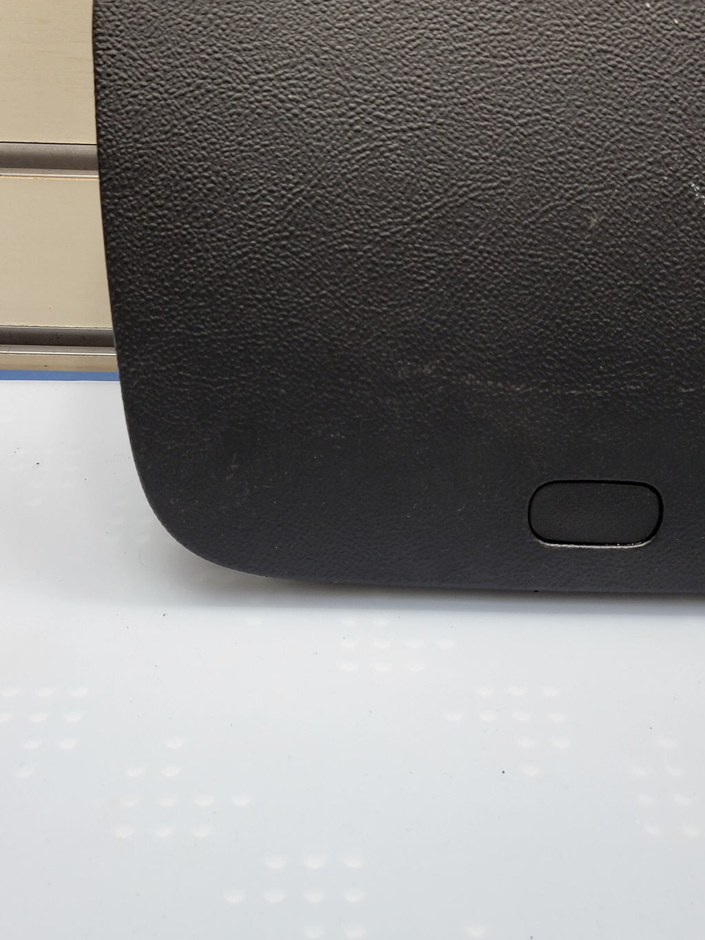 🔥06-11 CHEVROLET GM HHR DASH STORAGE COMPARTMENT Brown Cashmere Glove Box BLACK