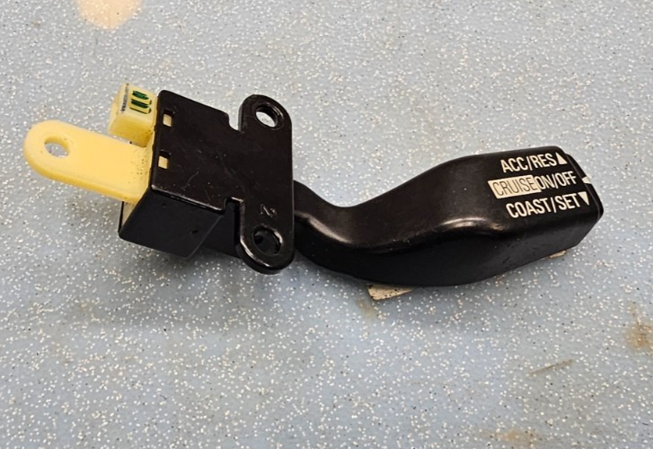 🔥06-12 Mitsubishi Eclipse cruise control steering wheel switch OEM
