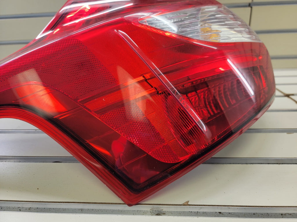 🔥2012-2014 Ford Focus Hatchback Tail Light taillight LEFT DRIVER side