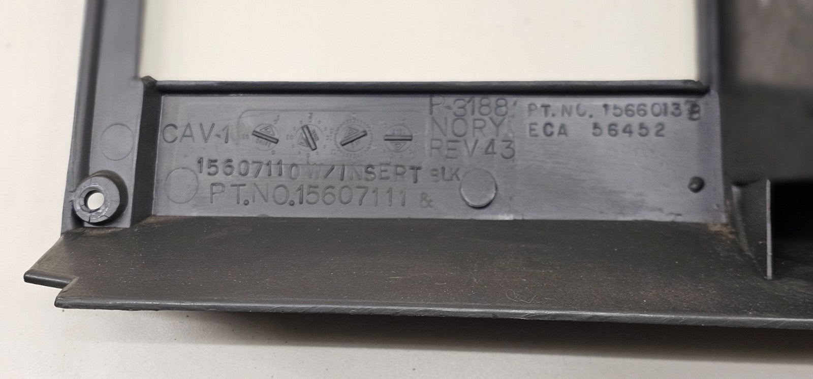 🔥88-94 Chevy GMC Truck Silverado Tahoe Dash Speedometer Radio Bezel OEM