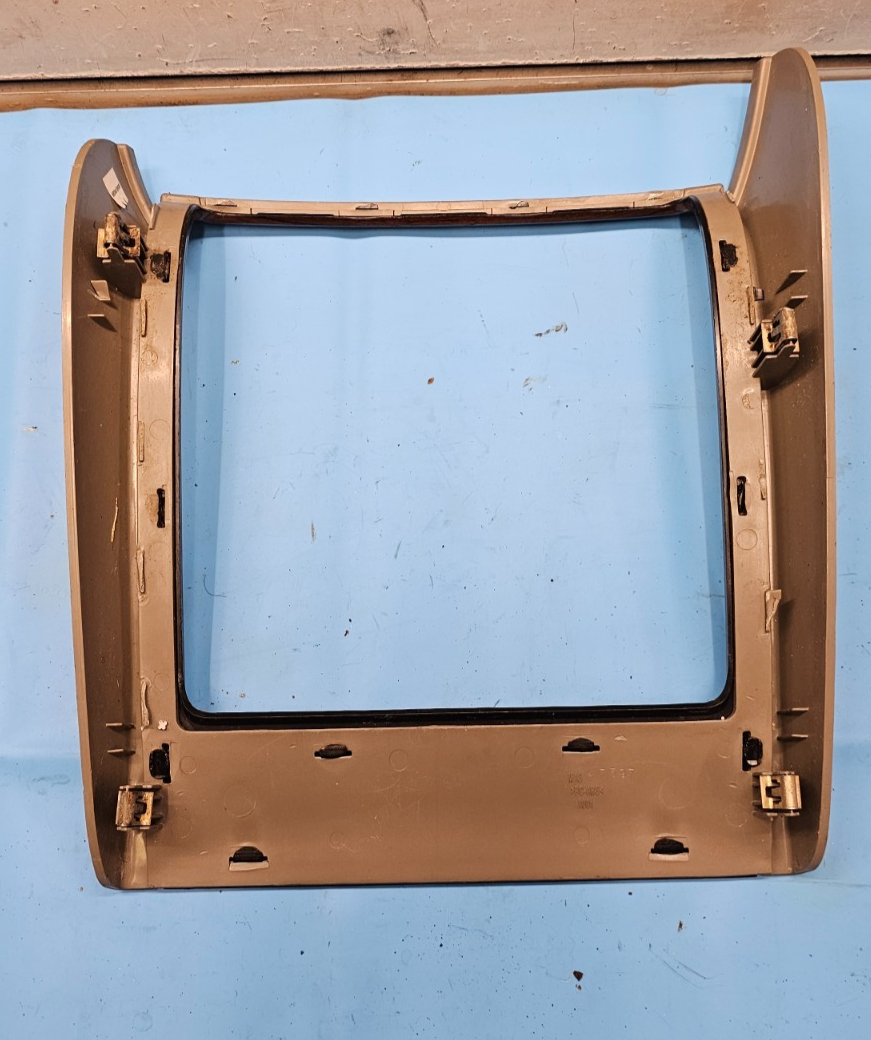 🔥03-06 Escalade Lower Bezel Center Console Cup Holder Panel Cover Assembly Wood