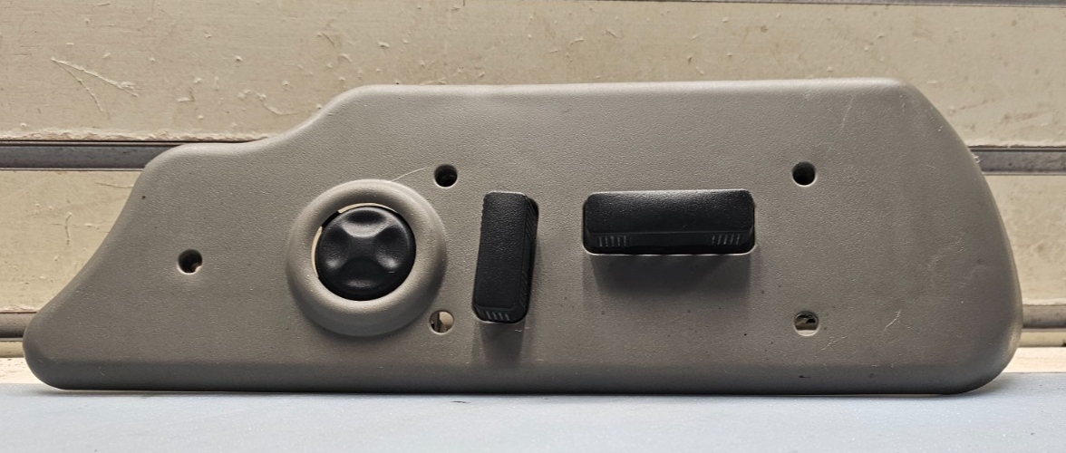 🔥03-06 SILVERADO SIERRA Front Left DRIVER Seat Adjuster Heat SWITCH Bezel Gray