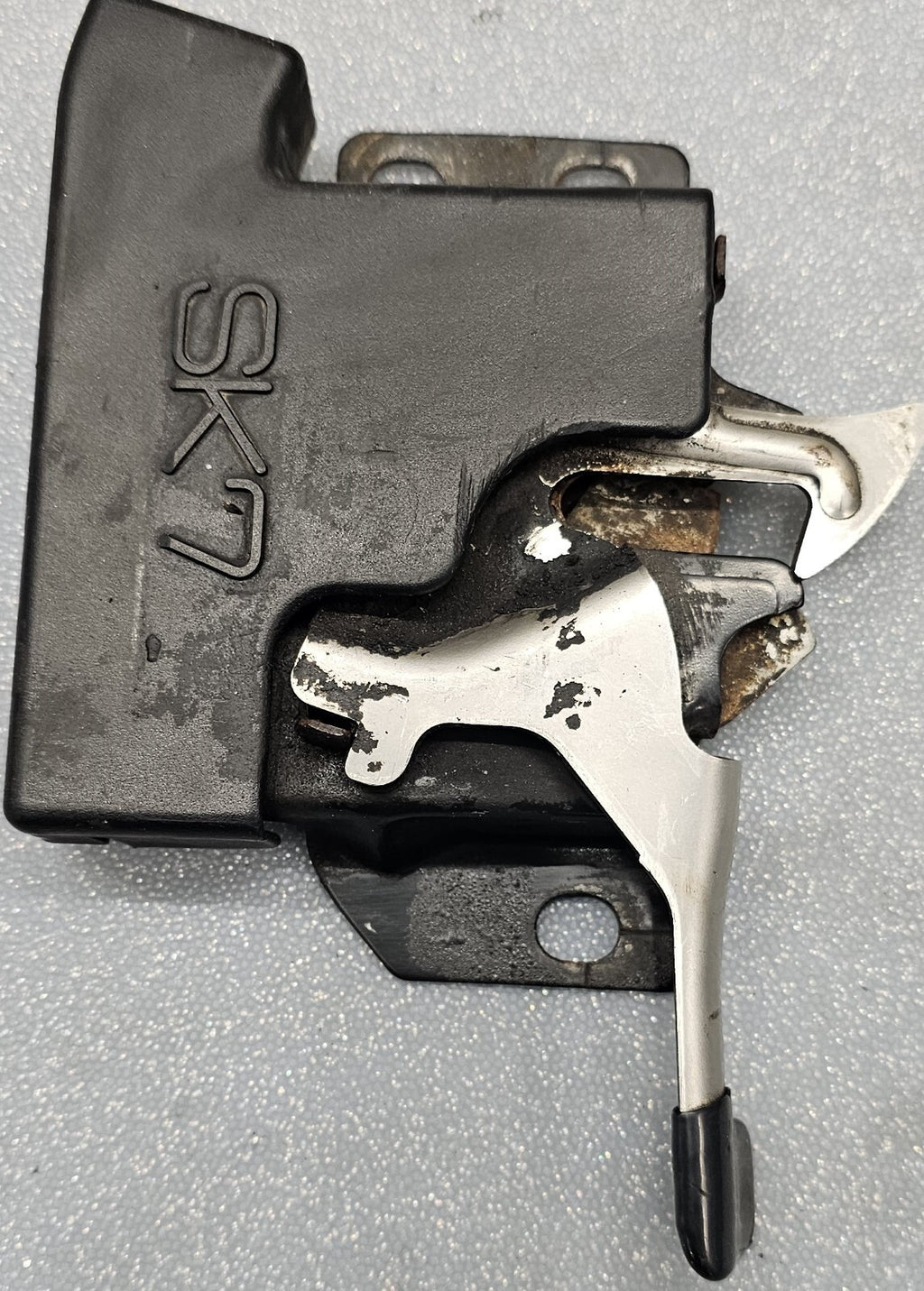 97-01 Honda CRV Front Engine Hood Release Bonet Lever Locking Latch Actuator OEM