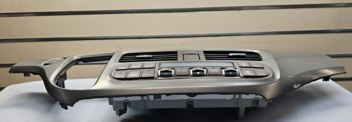 🔥05-10 Honda Odyssey Center Dash Radio Climate Control Bezel Trim Panel Silver