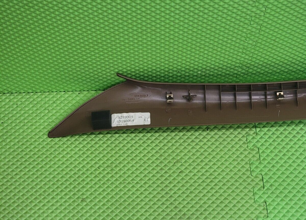 🔥02-09 CHEVY TRAILBLAZER PASSENGER PILLAR TRIM PANEL COVER ASSEMBLY OEM Dark Ta
