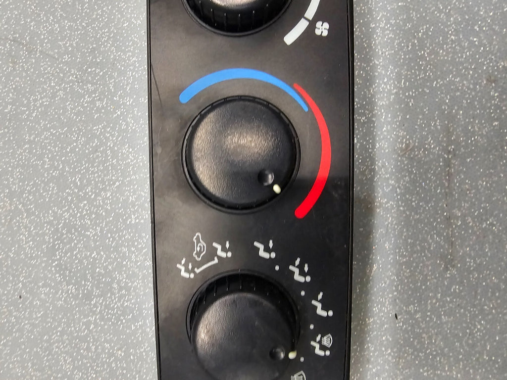 🔥02-05 Dodge RAM Dash A/C Heater Climate Temperature Control Conditioner Unit