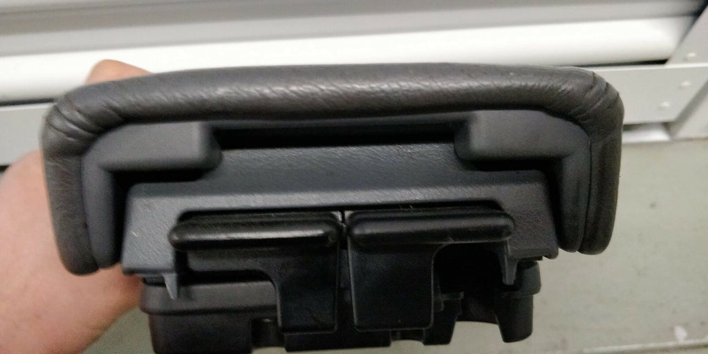 03-07 Honda ACCORD Acura TSX Center Console Armrest Storage Lid LEATHER GRAY L22