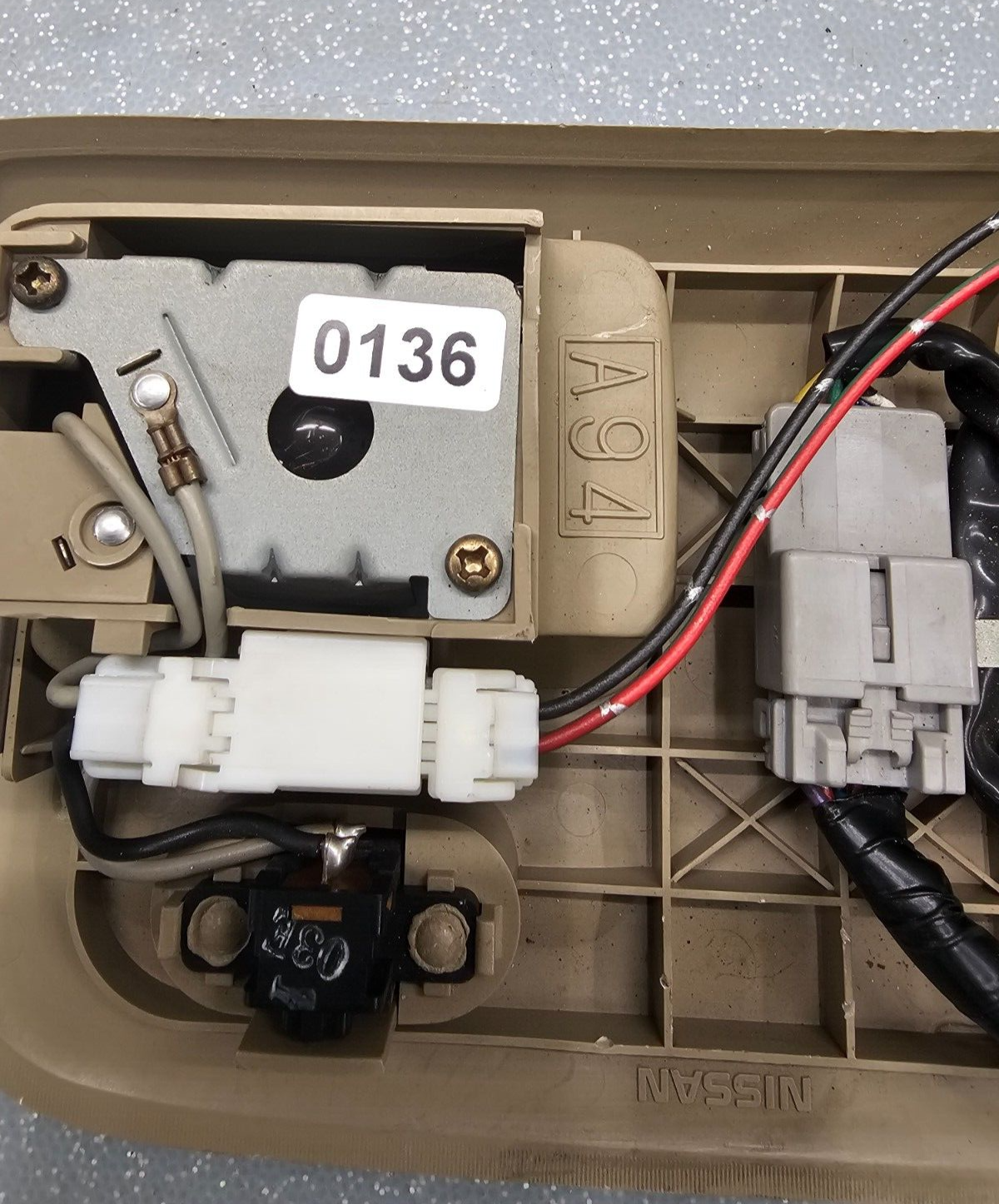 🔥02-06 Nissan Altima Overhead Console Control Unit Dome Map Light Lamp Tan OEM