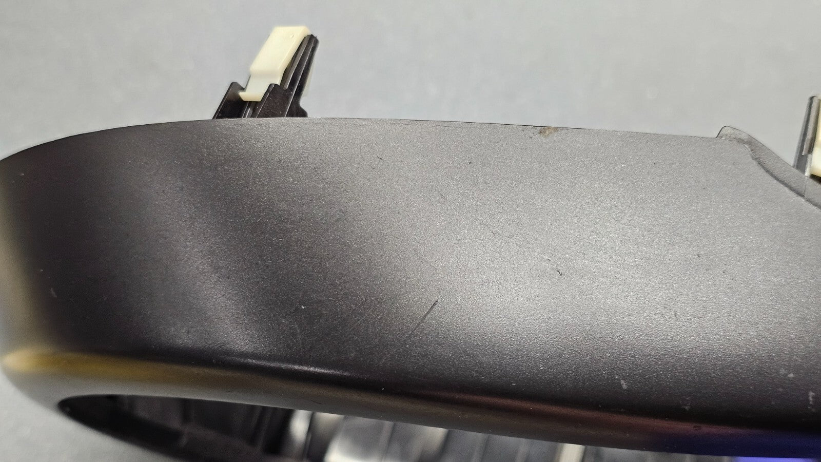 10-11 KIA SOUL PLUS CENTER DASH FM RADIO STEREO DISPLAY TRIM PANEL BEZEL GRAY
