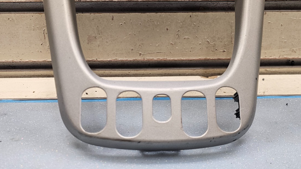 🔥05-06 Chevy Equinox Center Dash Radio Climate Control Bezel Trim Panel Silver