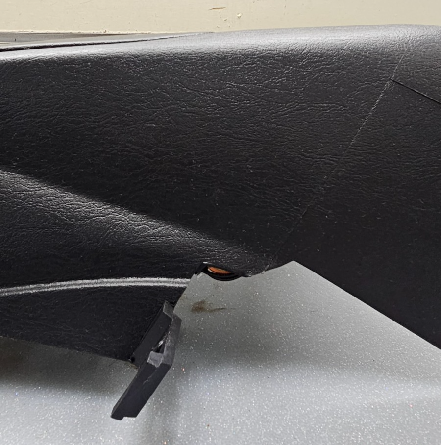 🔥00-05 CADILLAC DEVILLE FRONT ASH TRAY CENTER STORAGE CONSOLE OEM