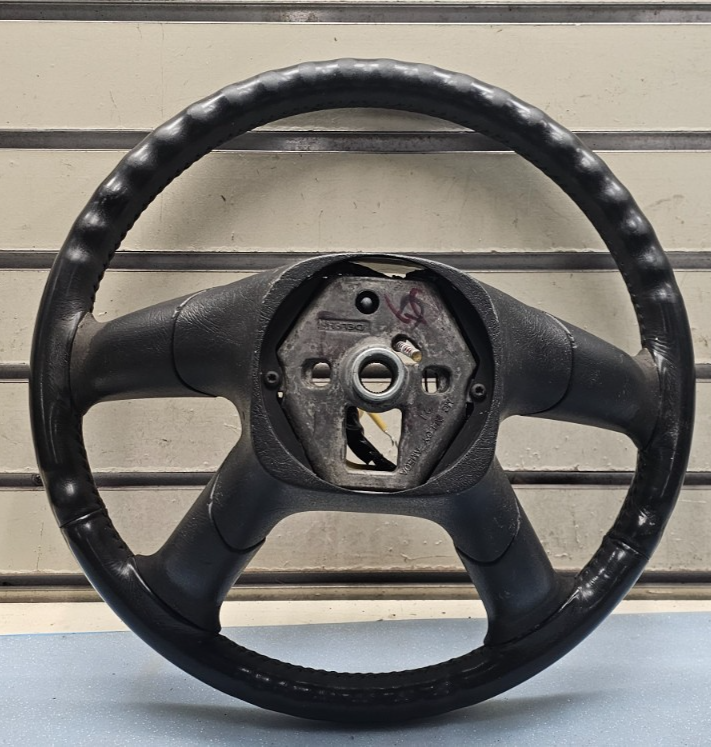 🔥03-06 SILVERADO SIERRA YUKON TAHOE SUBURBAN STEERING WHEEL LEATHER BLACK