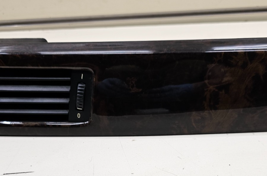 06-13 BMW E90 E92 FRONT RIGHT PASSENGER DASH TRIM PANEL VENT WALNUT WOODGRAIN