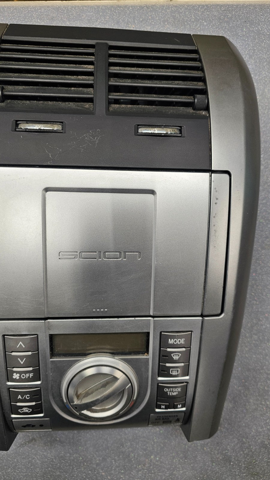 🔥05-10 SCION TC Dash AM FM Radio Stereo Display Climate Bezel Trim Panel SILVER