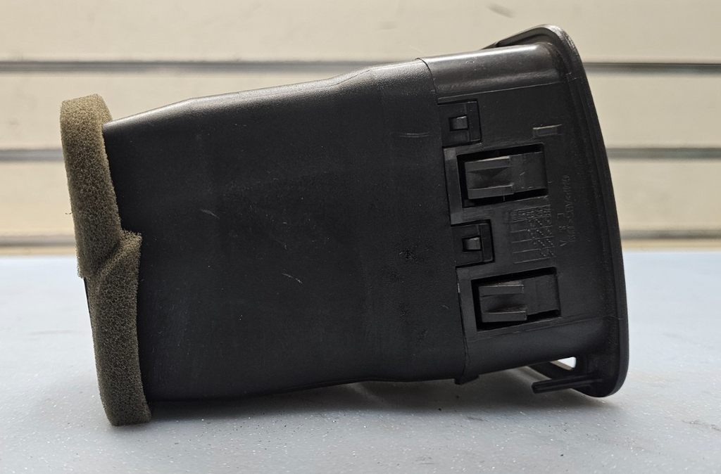 🔥99-06 Silverado Tahoe Dash Right Passenger Air Vent A/C AC HVAC Heater Black