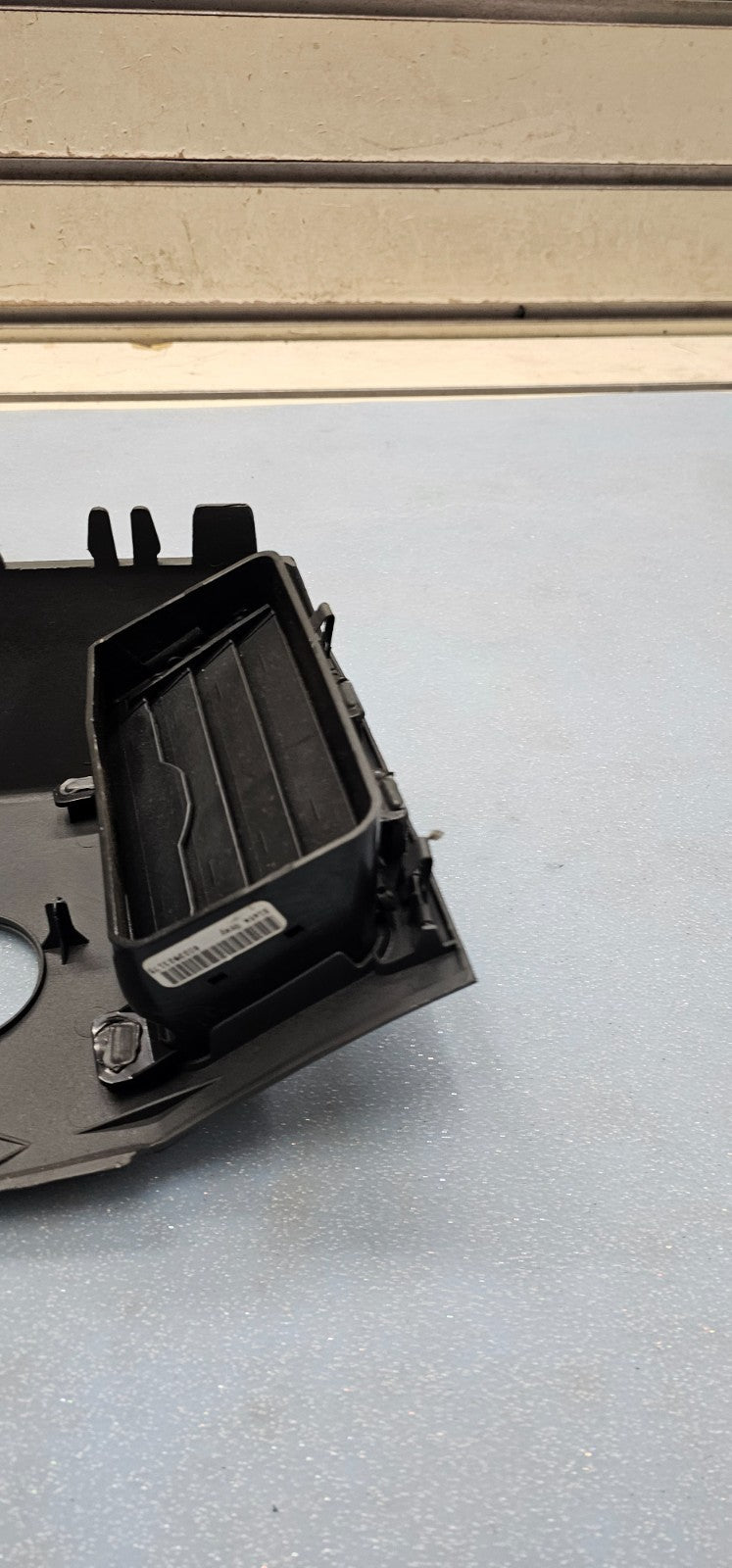 🔥05-07 Grand Cherokee Center Radio Dash Bezel Trim Panel Surround Balck B30