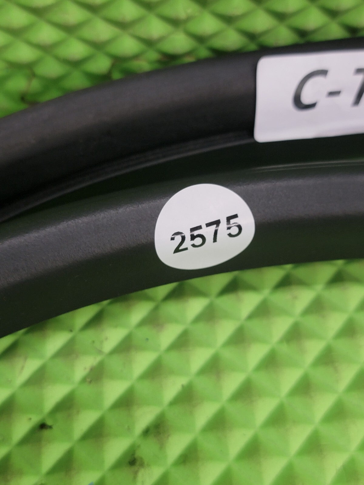 🔥07-14 Chevrolet Tahoe Rear Front Right Passenger Door Weatherstrip Seal Black