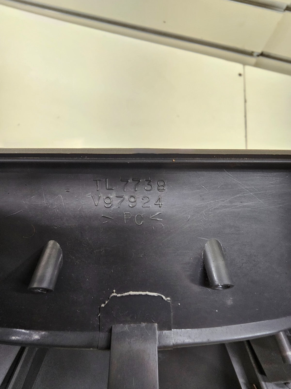 97-02 Ford Expedition Overhead Climate Console Map Light Display Storage DK Gray