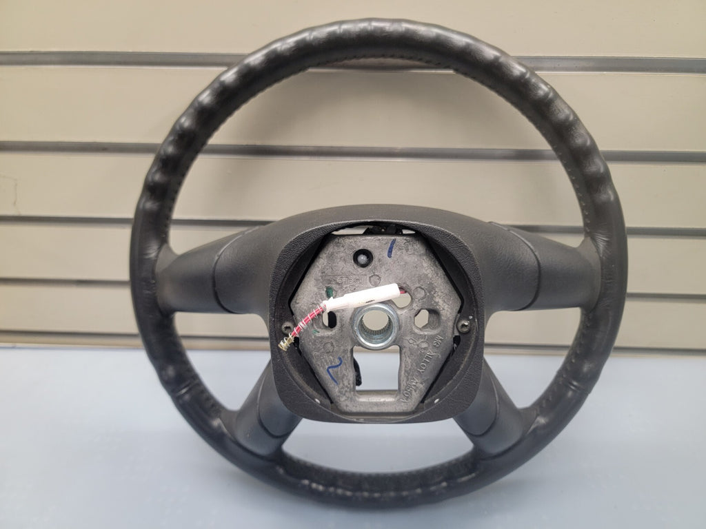 02-09 Trailblazer Envoy03-06 SILVERADO SIERRA YUKON STEERING WHEEL LEATHER BLACK
