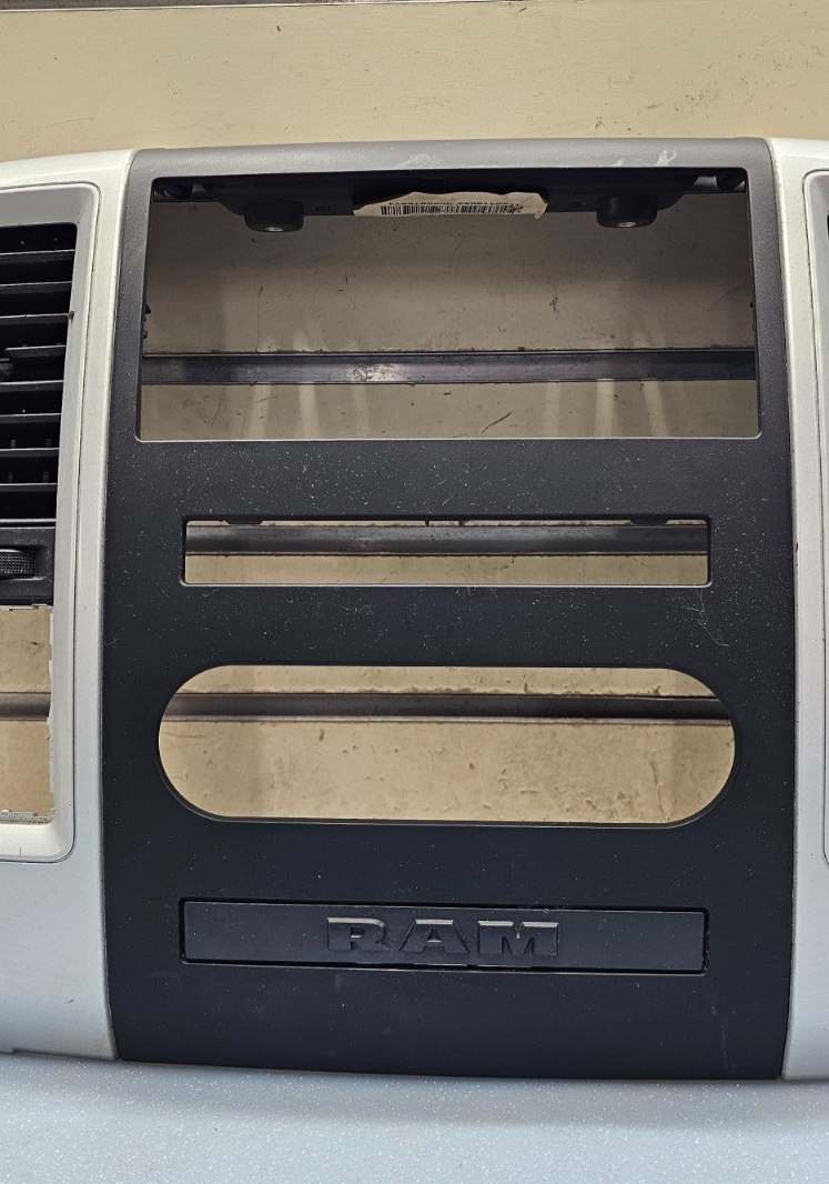 🔥09-12 Dodge Ram Dash AM FM Radio Stereo Display Panel Bezel Trim silver