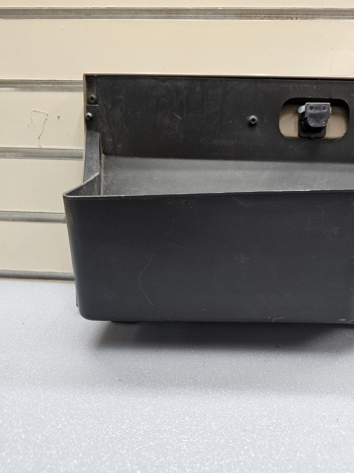 🔥1994-1997 Dodge RAM Dash GLOVE BOX Storage Compartment Door Assembly TAN G20