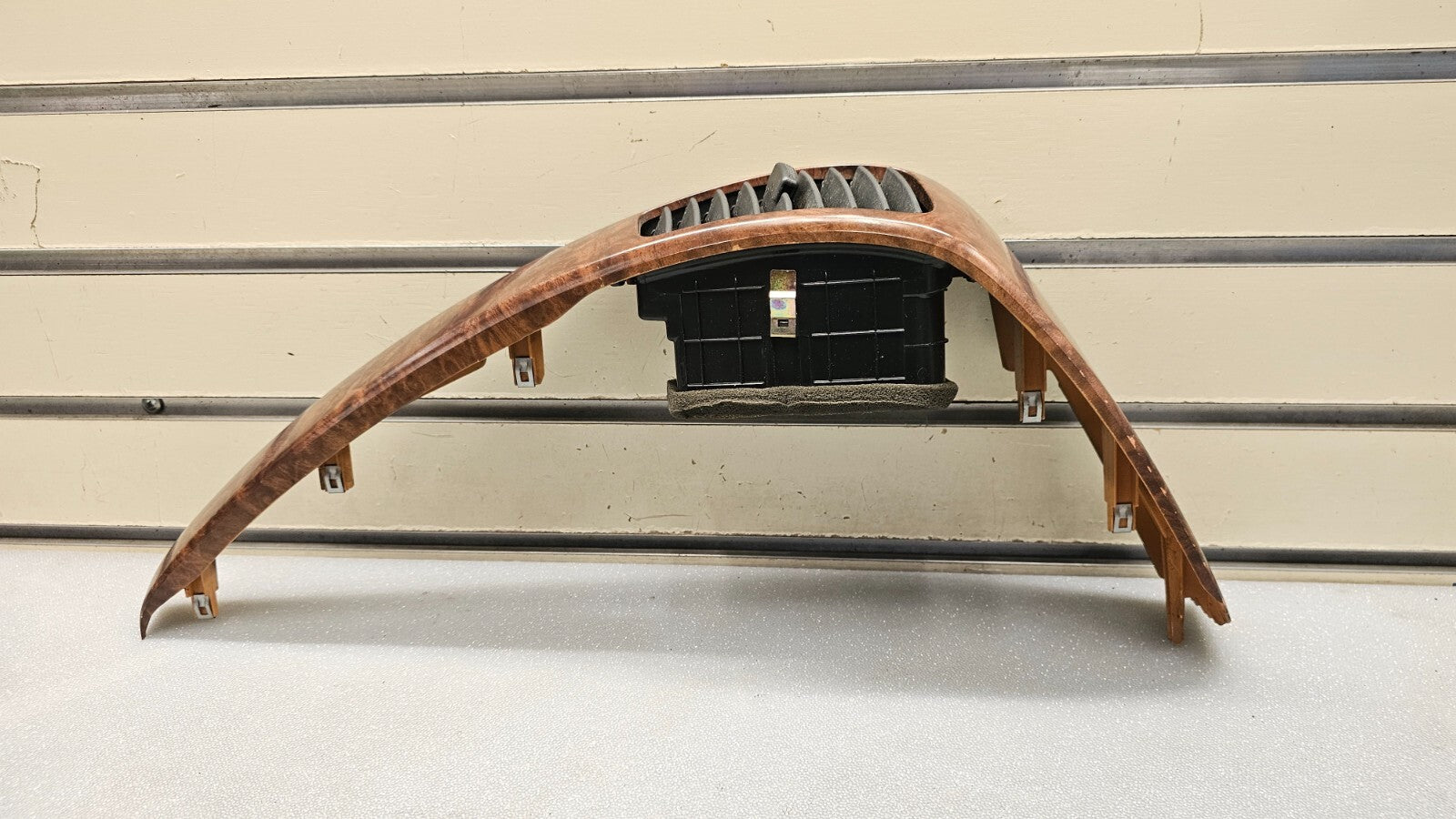 🔥03-06 KIA SORENTO CENTER DASH RIGHT PASSENGER A/C AIR VENT HEATER PANEL WOOD