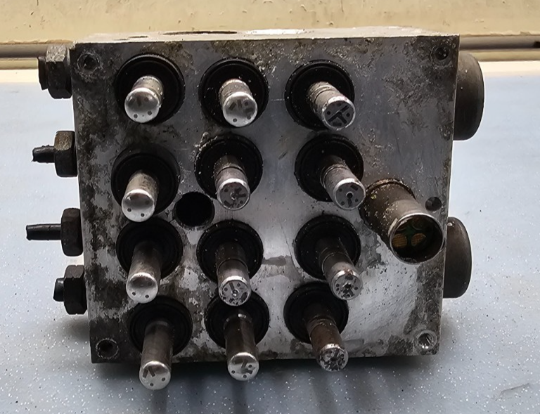 🔥2008 Ford Escape Mariner ABS Pump Anti Lock Brake Module Part OEM