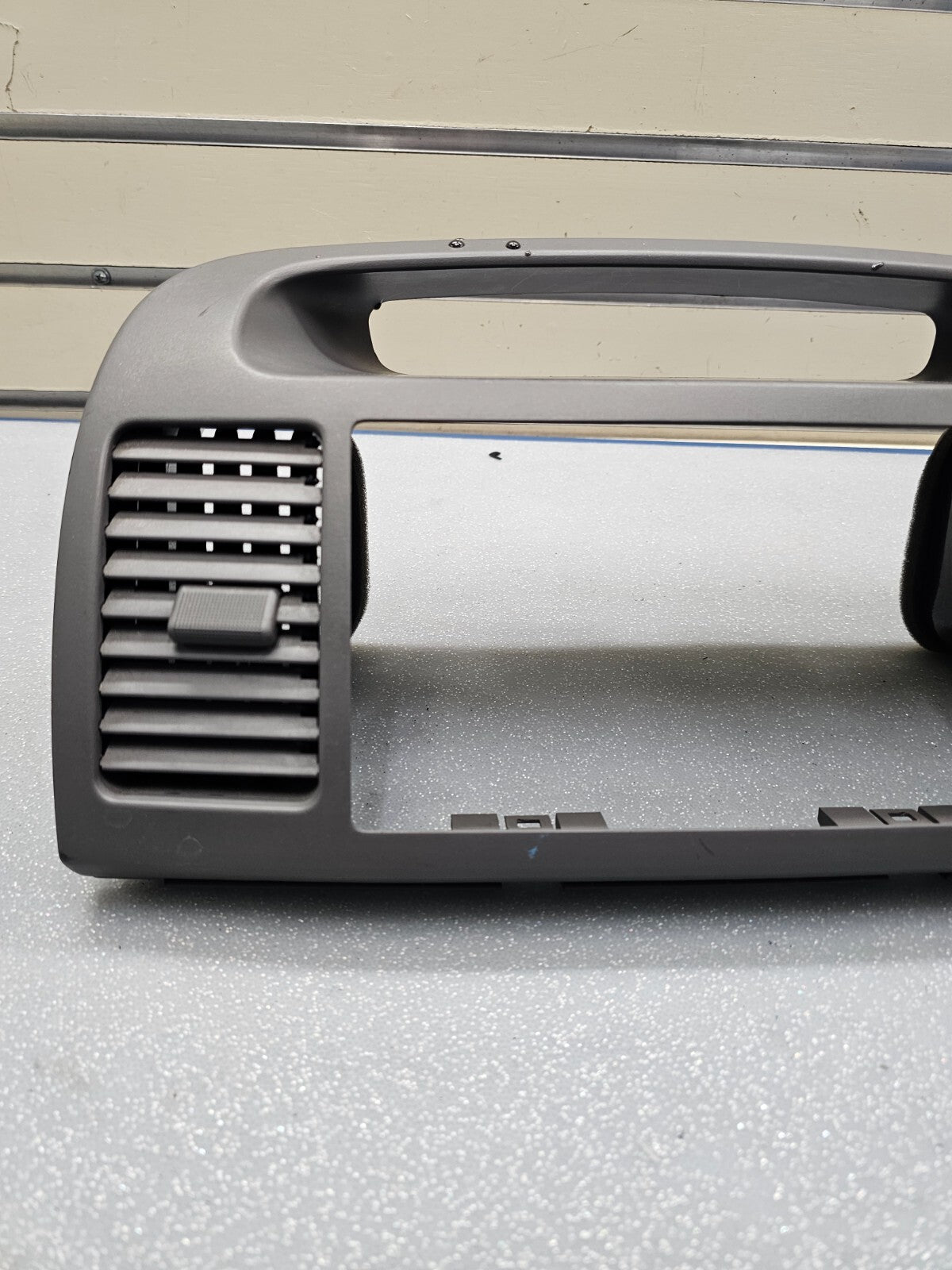 🔥02-06 Toyota CAMRY Center Dash RADIO Surround BEZEL Trim Panel Assembly Gray