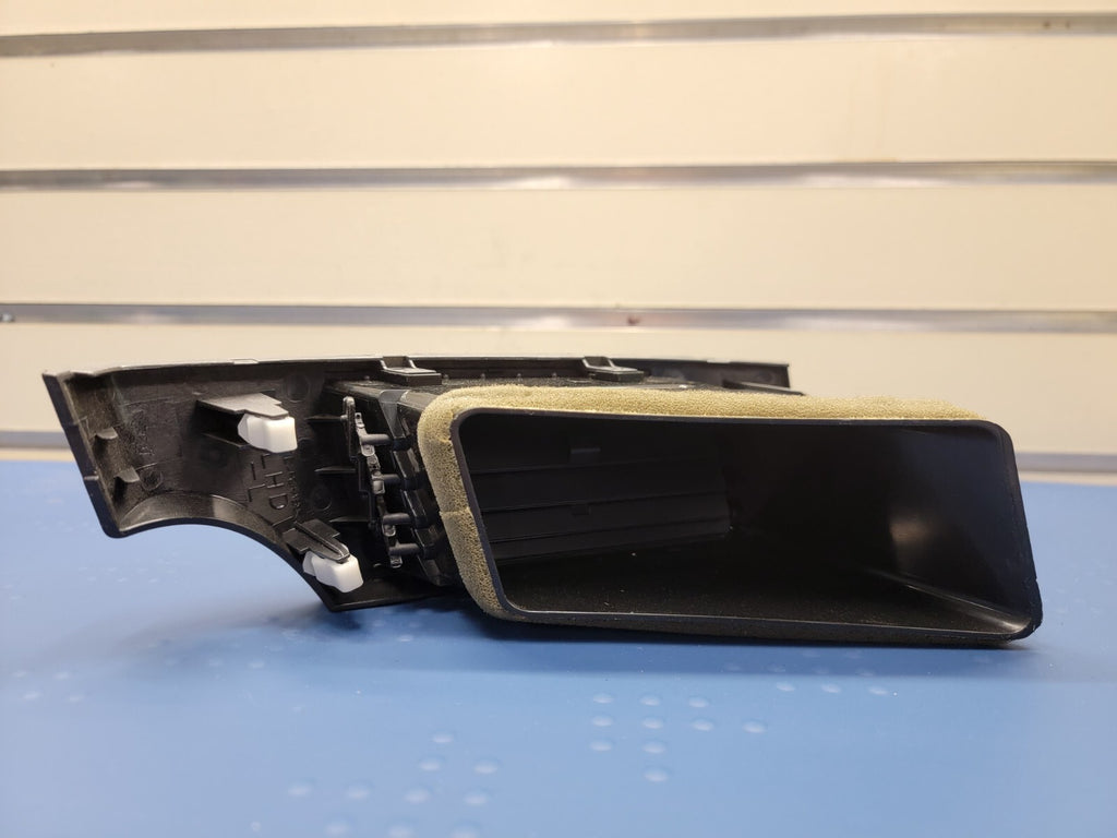 2007-2010 Mitsubishi Outlander Center Left Inner Side Dash Air Vent