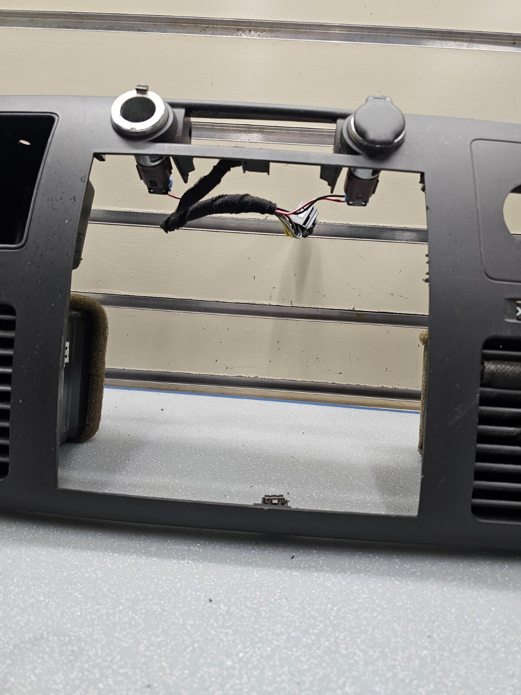🔥07-14 Silverado SIERRA Center Dash Radio Bezel AC Climate Trim Panel BLACK B6