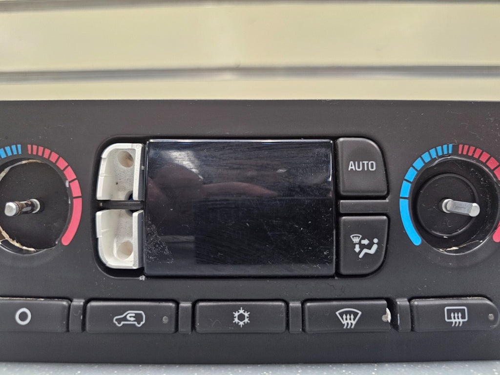 03-06 Silverado Sierra Dash Climate Heater Temperature Control Air Conditioning