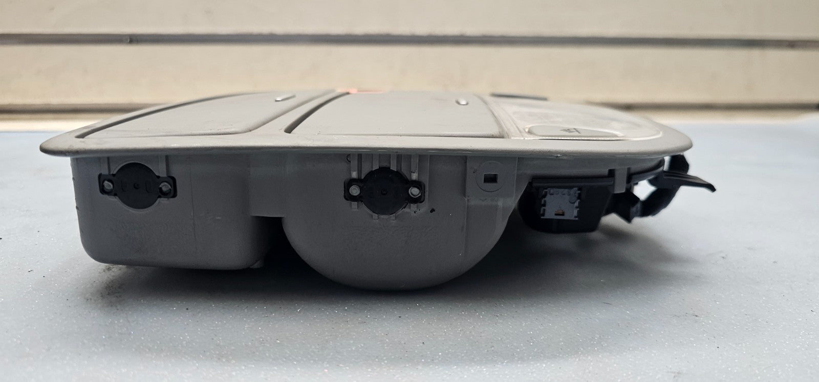 🔥07-12 HYUNDAI SANTA FE FRONT OVERHEAD CONSOLE DOME MAP LIGHT LAMP SUNROOF GRAY