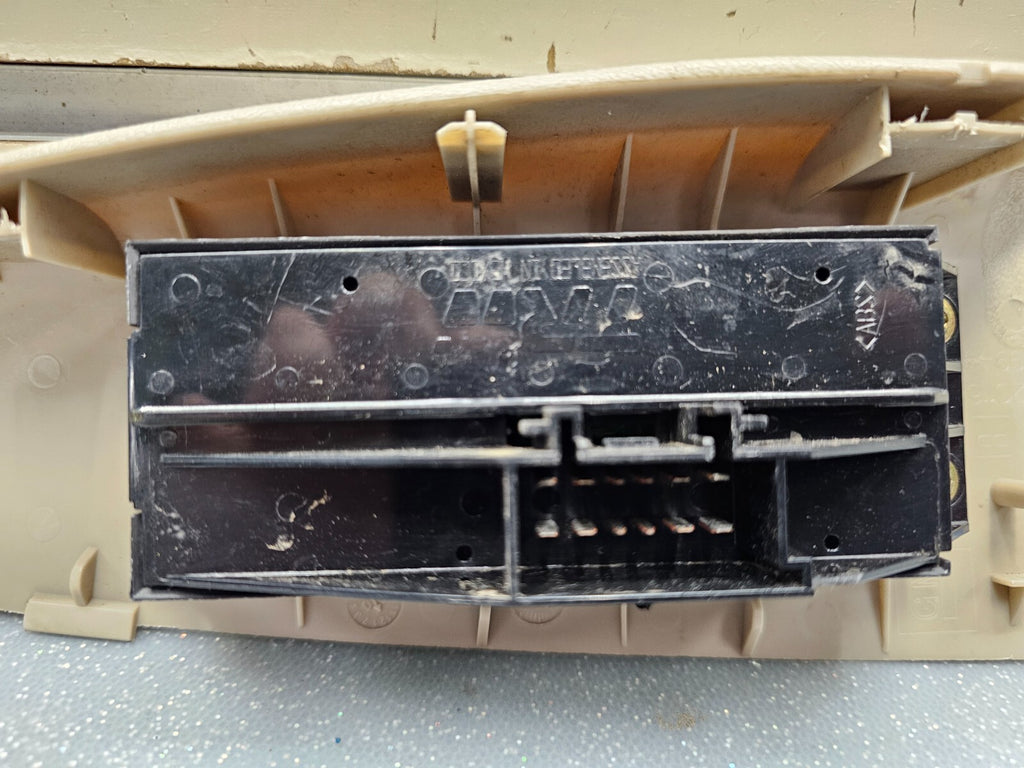 🔥99-02 Silverado SIERRA Front RIGHT Passenger Power Window Switch Lock Tan WS3