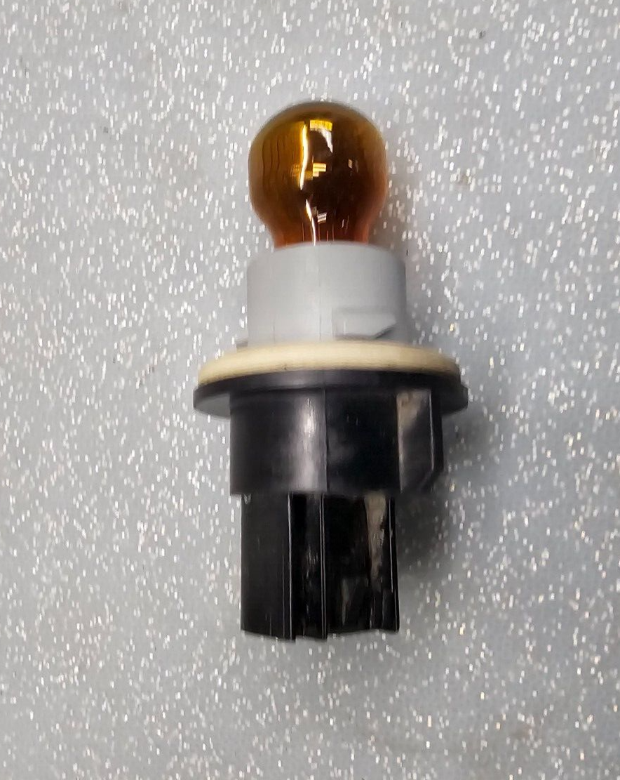 2008-2010 Dodge Ram 1500 2500 3500 Turn Signal Light Bulb Socket Flasher