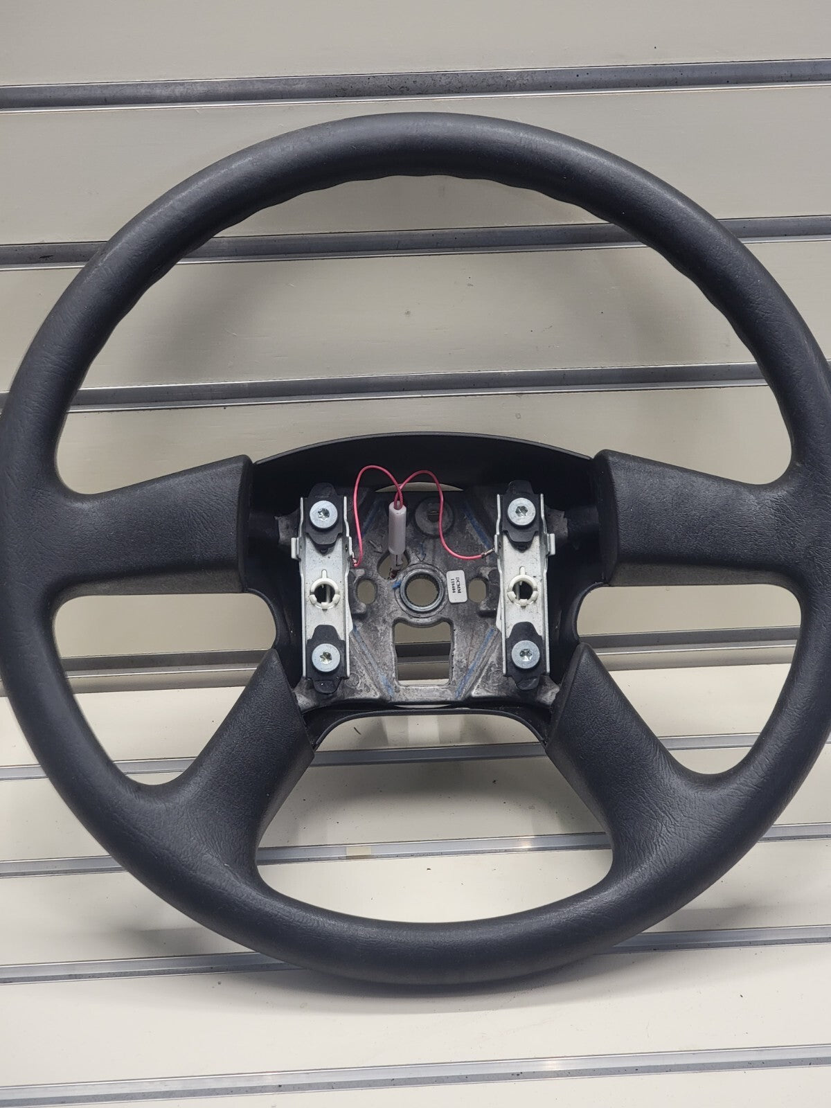 🔥03-06 SILVERADO SIERRA YUKON TAHOE SUBURBAN STEERING WHEEL LEATHER BLACK