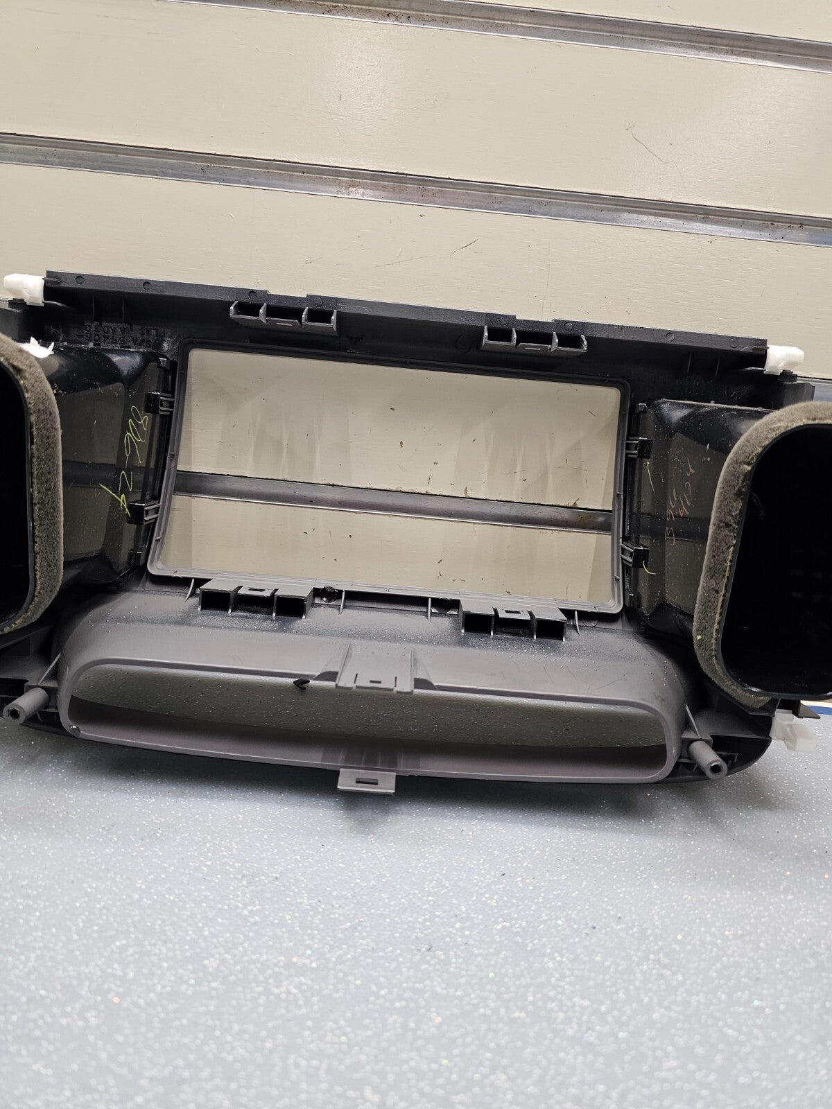 🔥02-06 Toyota CAMRY Center Dash RADIO Surround BEZEL Trim Panel Assembly Gray