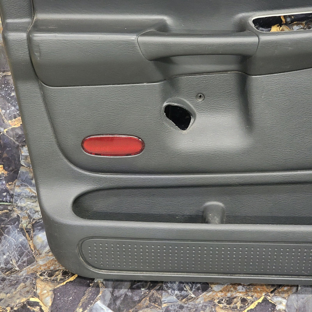 🔥02-05 Dodge RAM Interior Door Panel Front LEFT Driver Side BLACK auto D11