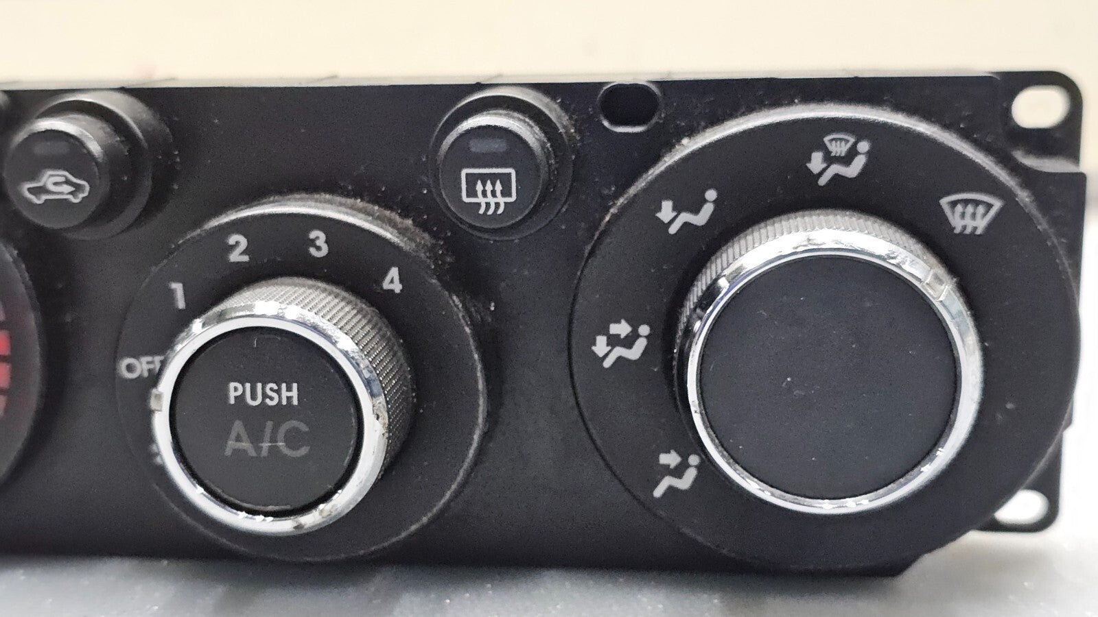 🔥06-11 Mitsubishi Endeavor Dash A/C Heater Climate Temperature Control Unit OEM